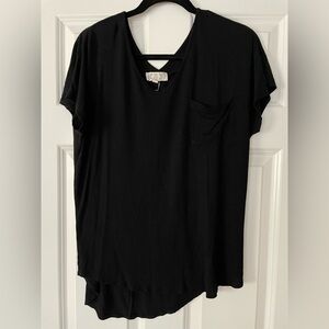 Black tee with pocket
